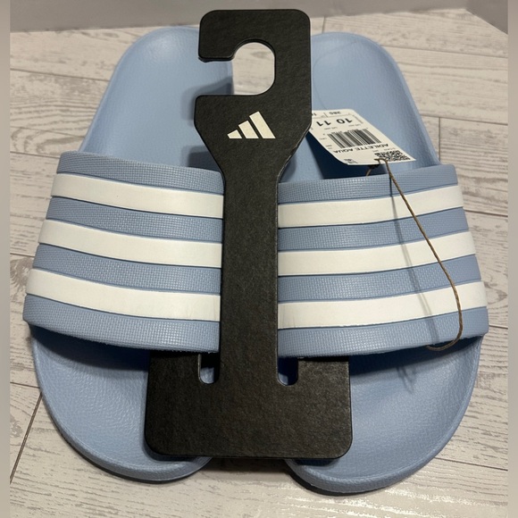 NEW - Adidas Adilette Aqua Unisex Slide Sandals - Picture 1 of 4